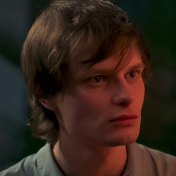 Charlie Tahan