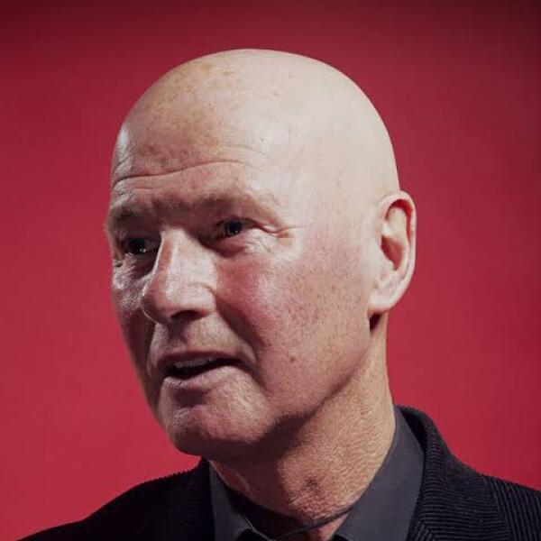 Dr. Bernárd J Lynch Avatar